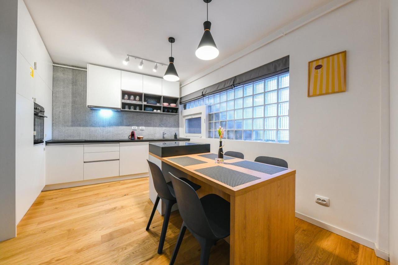 Charming 2 Bedroom Apartment 클루지나포카 외부 사진