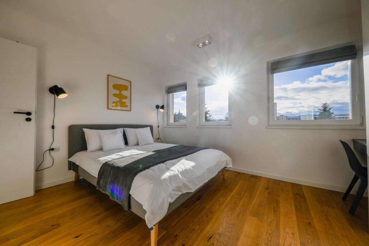 Charming 2 Bedroom Apartment 클루지나포카 외부 사진