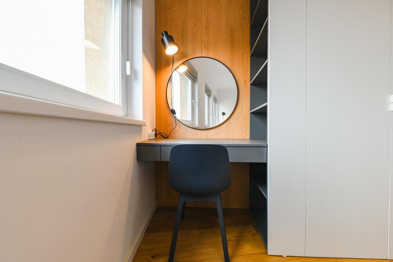 Charming 2 Bedroom Apartment 클루지나포카 외부 사진